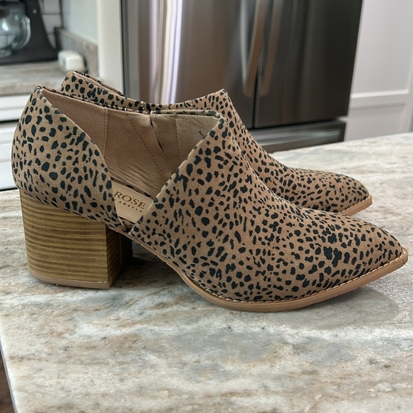 Melrose Ave Los Angeles 100% Vegan Cheetah Bootie size 9 - Picture 2 of 12